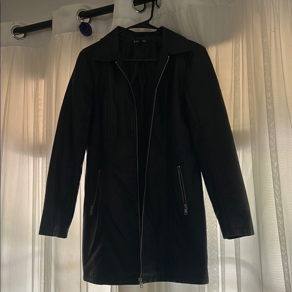 Baccini Black Trench Coat Modern Mid-Length Style